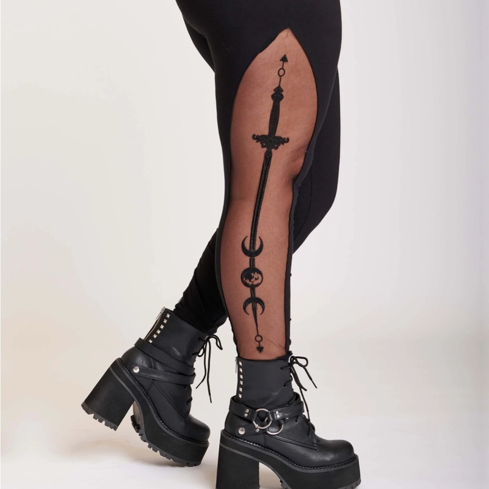 Midnight Hour Embroidered Sword Legging